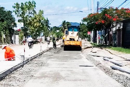Gần 4,5 tỷ đồng sửa chữa đường Mỹ Ca - Cam An Nam