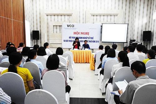 Đối thoại với doanh nghiệp về thuế