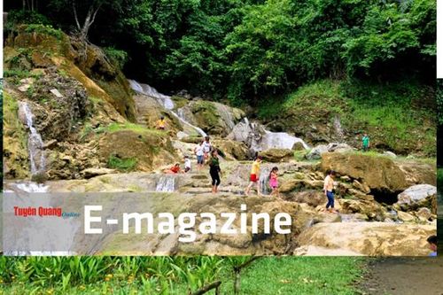 Những điểm đến hấp dẫnTinh hoa bánh trung thu truyền thốngVượt lên từ 'vực thẳm'Nghề làm đèn trung thu truyền thốngSản vật xứ TuyênẤn tượng giải đua xe đạp địa hình Na Hang 2019Về Tân Trào