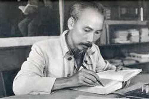 Học Bác từ những điều bình dị