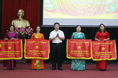 Tiếp tục đổi mới nâng cao chất lượng giáo dục đào tạo