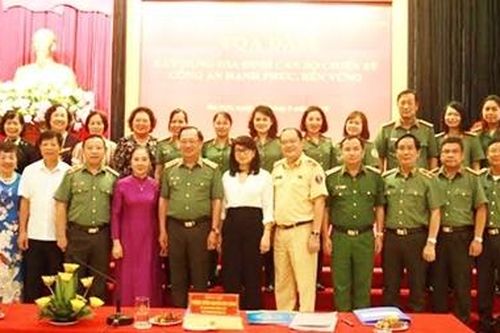 Bàn giải pháp xây dựng gia đình cán bộ chiến sĩ Công an hạnh phúc, bền vững