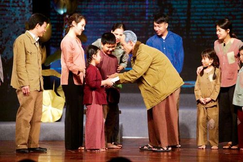 Nghệ sĩ Minh Hải: 'Hình ảnh Bác luôn là kim chỉ nam cho các vai diễn của tôi'