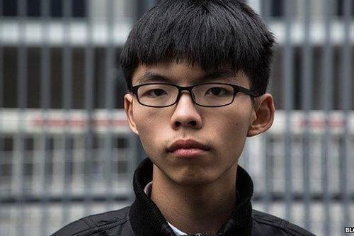 Joshua Wong bị bắt giữ lại