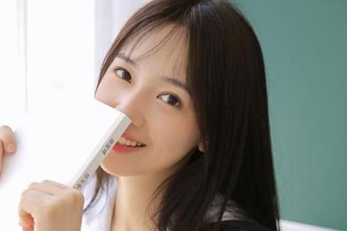 Nhan sắc cô gái khiến Ngô Diệc Phàm mê mẩn, ví là thiên thần