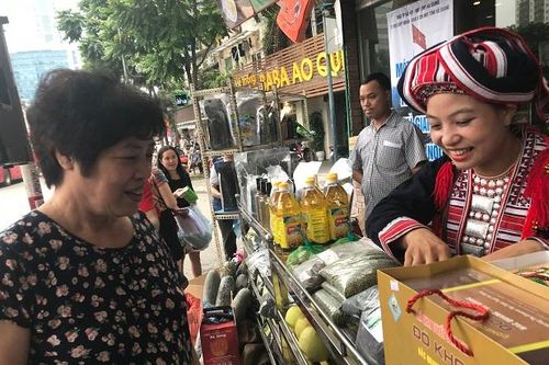Hỗ trợ nông dân Hà Giang tiêu thụ nông sản