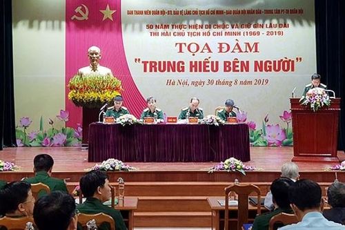 Mãi mãi 'Trung hiếu bên Người'