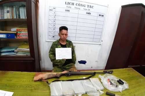 Lạng Sơn: Bắt nhóm đối tượng, thu giữ 5 bánh heroin, nhiều hàng nóng