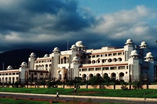 Văn phòng Thủ tướng Pakistan nợ đầm đìa tiền điện