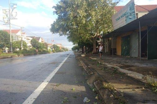 Miền Trung từ phấp phỏng lo âu đến thở phào sau bão số 4