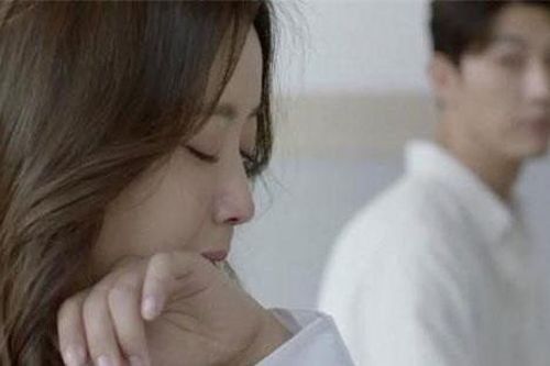 Con dâu vô sinh, mẹ chồng một mực ngăn không cho con trai ly hôn vì lý do bất ngờ