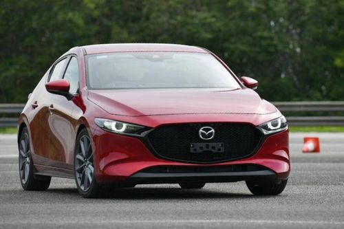 Hé lộ hình ảnh của Mazda 3 hoàn toàn mới sắp ra mắt tại Thái Lan