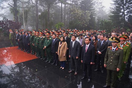 Lãnh đạo tỉnh viếng Nghĩa trang Liệt sỹ Đà Lạt