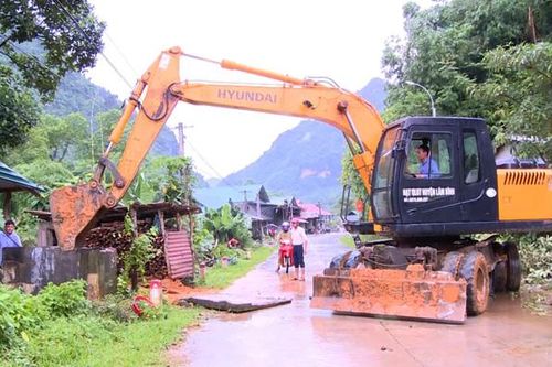 Lâm Bình giải tỏa hành lang ATGT: Lấy tuyên truyền, vận động là chính