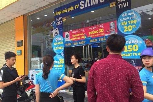 Hé lộ thủ đoạn trộm cắp nhiều điện thoại tại siêu thị Điện máy xanh
