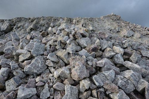 Kho báu khổng lồ nằm dưới ngôi làng hẻo lánh ở châu Âu