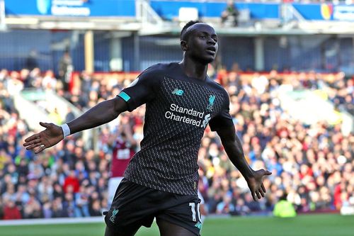 Thắng Burnley, Liverpool đòi lại ngôi đầu từ tay Man City