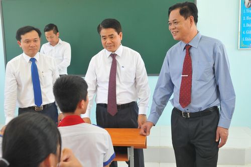 Chủ tịch Nguyễn Đức Chung dự lễ khánh thành và khai giảng tại Trường THCS Trần Hưng Đạo, tỉnh Phú Yên