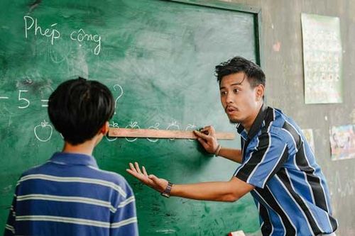 Sự nghiệp diễn xuất của Huyme liệu có thăng hoa sau 'Anh thầy ngôi sao'?