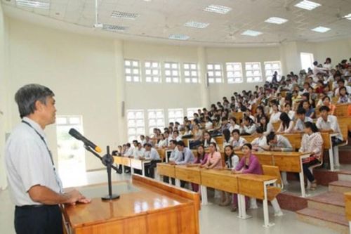 Có thể quy đổi giờ nghiên cứu khoa học ra giờ chuẩn giảng dạy?
