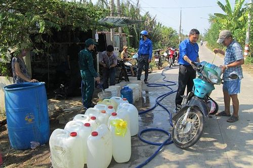 Gần 400 nghìn người dân ở Long An khát nước sạch
