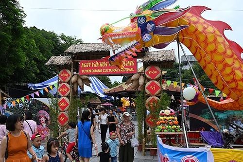 Khám phá văn hóa, ẩm thực Tuyên Quang tại Hà Nội