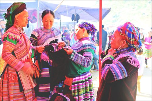 Vui Tết Độc lập - 'Đặc sản' văn hóa của đồng bào Mông