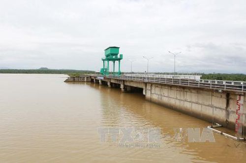 Đắk Nông tập trung khắc phục sự cố rò rỉ tại hồ thủy lợi ở huyện Đắk Song