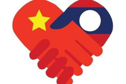 Nhiều hoạt động kết nối giáo dục với nước bạn Lào