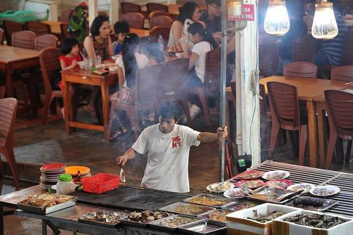 Chợ đêm Phú Quốc vắng vẻ khác lạ dịp nghỉ lễ