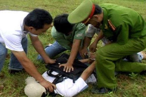 Cảnh sát vây bắt nhóm vận chuyển 50 kg ma túy