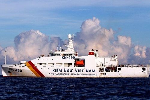 Nơi trái tim đất liền gửi qua đầu ngọn sóng