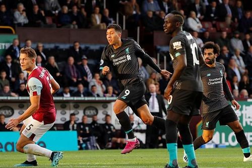 Liverpool trụ vững ngôi đầu trong ngày viết nên lịch sử toàn thắng