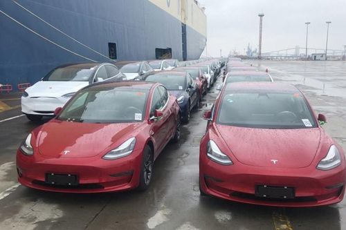 Trung Quốc miễn trừ 10% thuế mua hàng cho xe điện Tesla