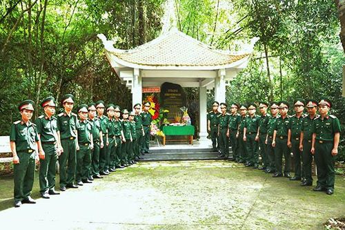 Hành quân về nguồn, tri ân tại Khu di tích Chiến khu D