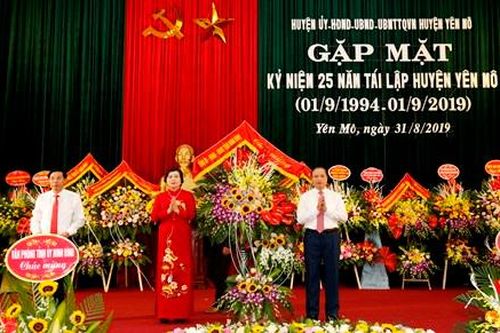 Yên Mô tổ chức gặp mặt kỷ niệm 25 năm tái lập huyện
