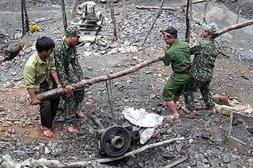 Truy quét 'vàng tặc' trong Khu bảo tồn thiên nhiên Sông Thanh