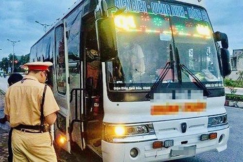 Xe khách chở quá số người quy định bị phạt 120 triệu đồng