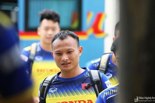 Trọng Hoàng bình phục khó tin, ĐT Việt Nam đón nhiều tin vui trên đất Thái