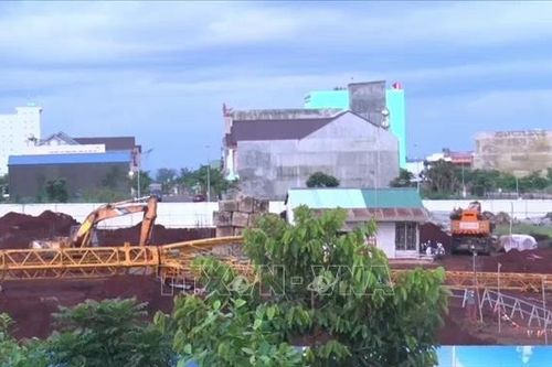 Sập giàn giáo cao 30 mét, hai công nhân rơi xuống bất tỉnh