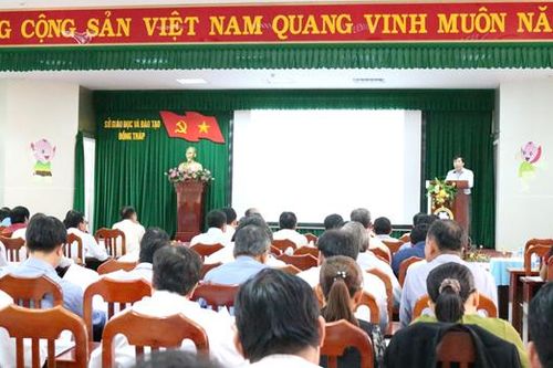 Họp cán bộ quản lý triển khai nhiệm vụ trọng tâm năm học 2019 – 2020