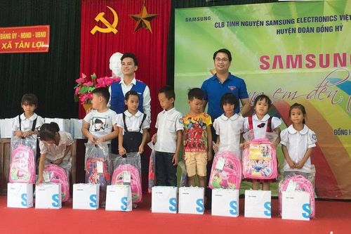 Nhiều hoạt động hướng về học sinh ở vùng khó khăn