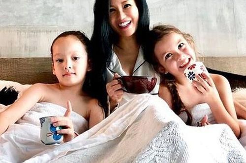 Diva Hồng Nhung và nhiều sao Việt nào có con sinh đôi