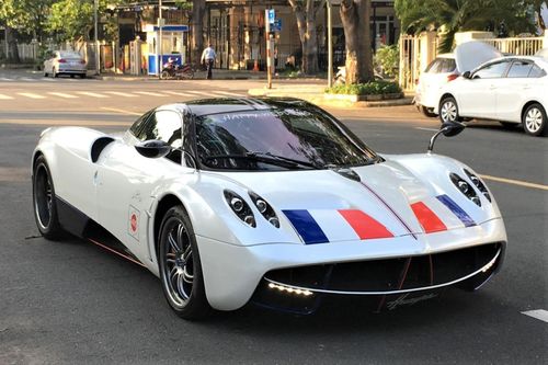 Chuẩn bị đám cưới con gái, Minh Nhựa 'lột xác' siêu xe đắt nhất VN