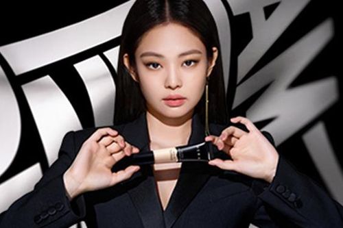 Jennie Blackpink trông 'dữ dội' trong chiến dịch quảng cáo mới