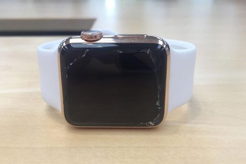 Apple miễn phí thay thế màn hình Apple Watch bị nứt vỡ