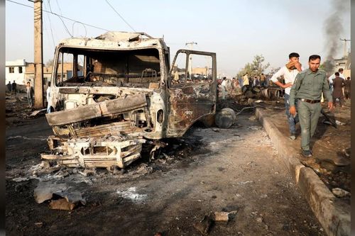 Taliban nhận trách nhiệm vụ đánh bom đẫm máu, giữa lúc thỏa thuận hòa bình đến gần