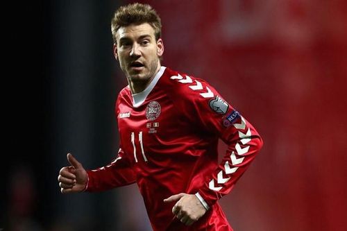 Bendtner giúp CLB mới bán hết áo đấu trong một ngày