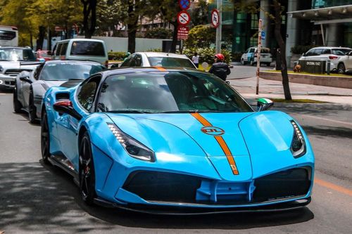 Cận cảnh Ferrari 488 GTB với gói độ SVR độc nhất Việt Nam