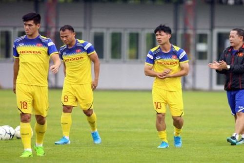Gặp Việt Nam, vì sao Thái Lan lo sợ Công Phượng tỏa sáng?